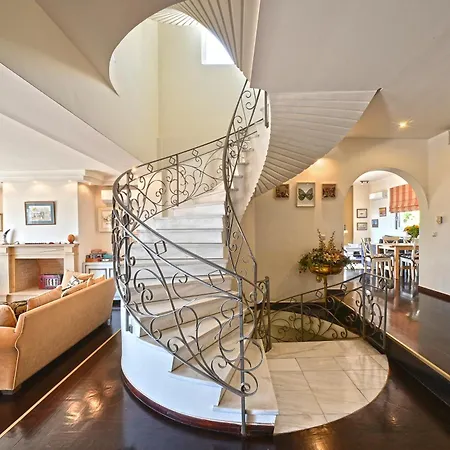 Domus Riviera Villa *